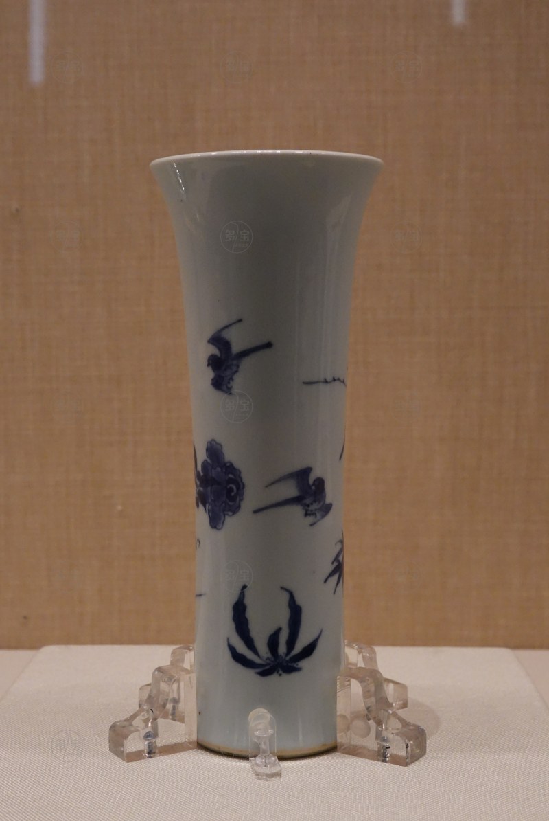 清康熙（1662-1722） 青花飞燕纹花觚 - 图2