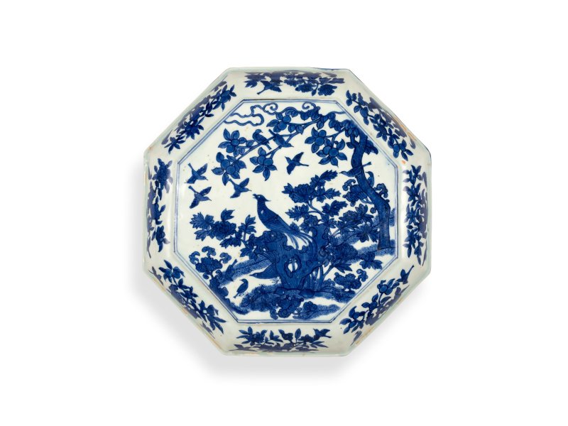 明嘉靖青花花鳥紋八方蓋盒| A RARE BLUE AN-多宝古瓷宝典
