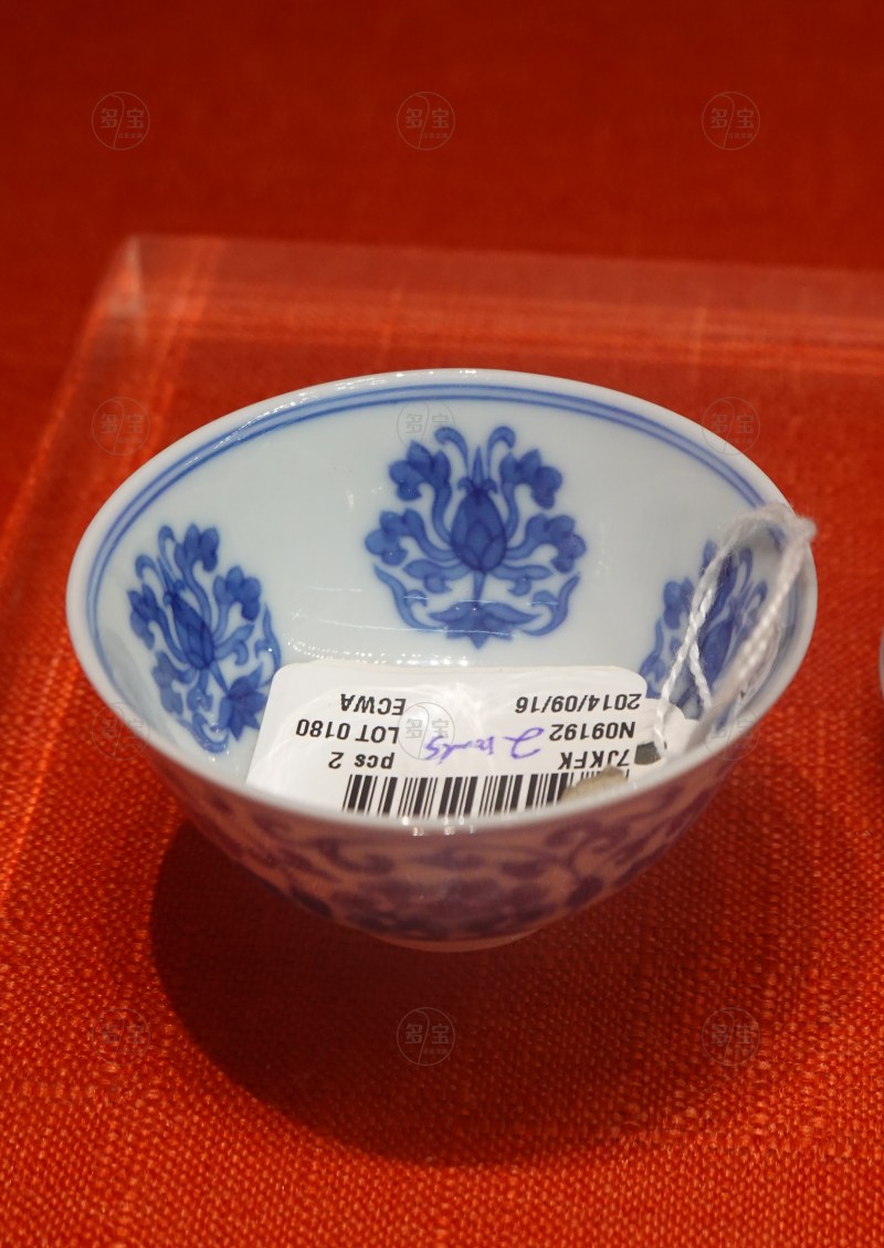 清雍正 青花花卉纹小杯一对 - 图3