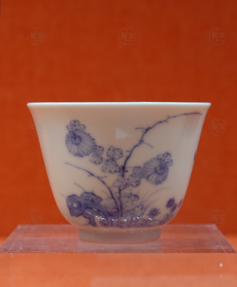 清雍正 青花九月菊花花神杯