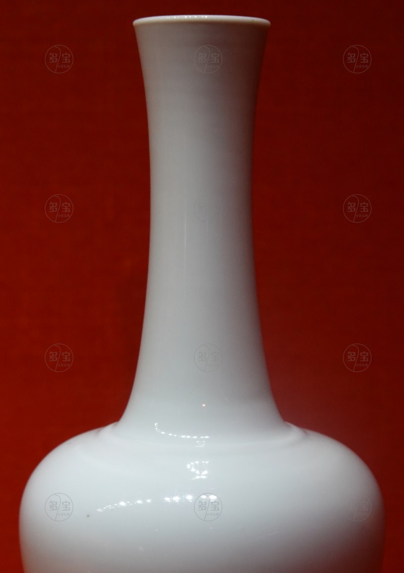清康熙 青花团花锯齿纹摇铃尊 - 图3