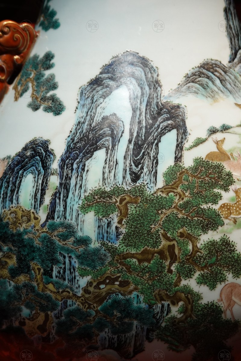 清乾隆 御制洋彩螭龙耳百鹿尊 - 图9