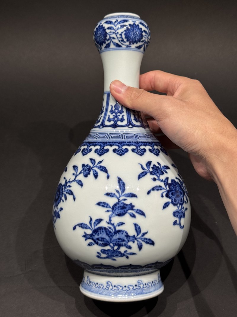 清乾隆青花折枝花卉纹蒜头瓶-多宝古瓷宝典