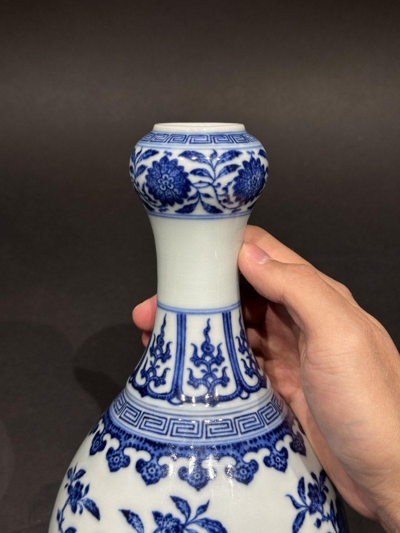 清乾隆青花折枝花卉纹蒜头瓶-多宝古瓷宝典