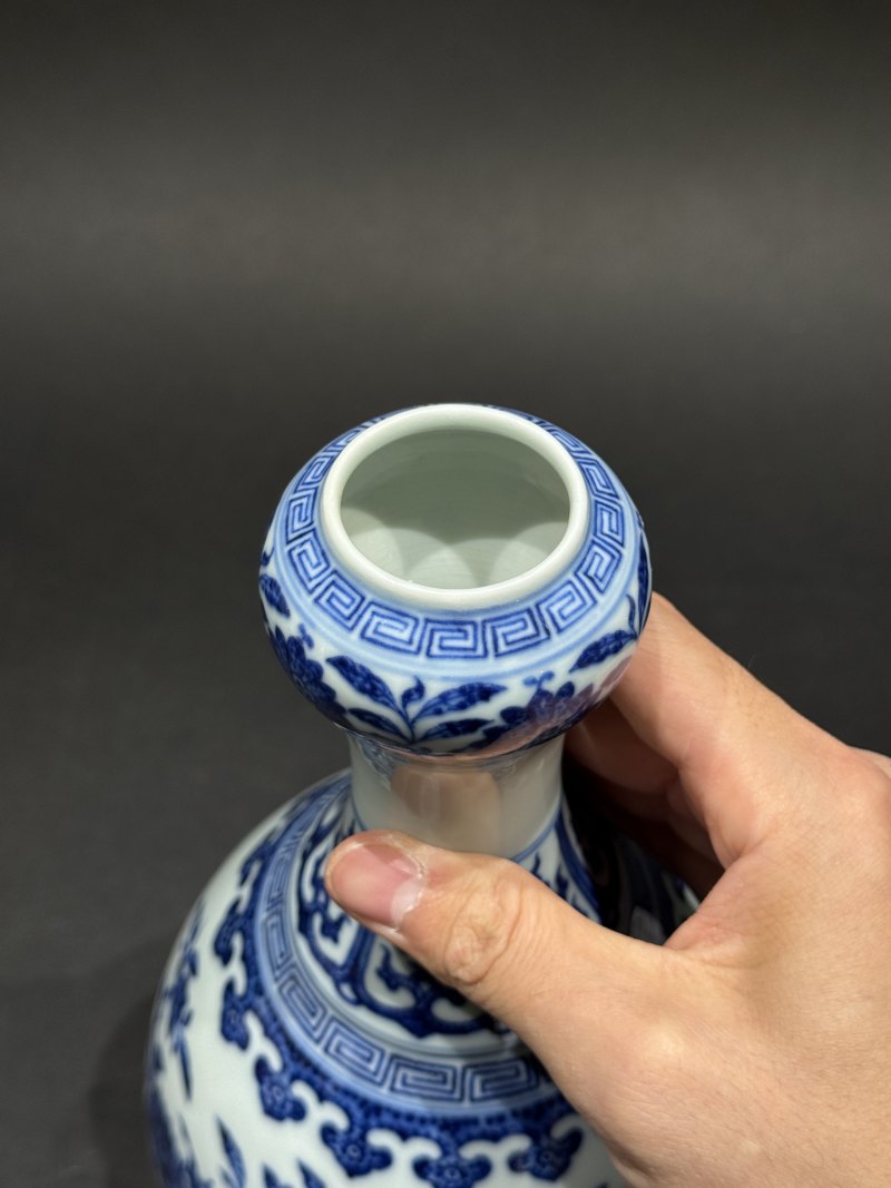 清乾隆青花折枝花卉纹蒜头瓶-多宝古瓷宝典
