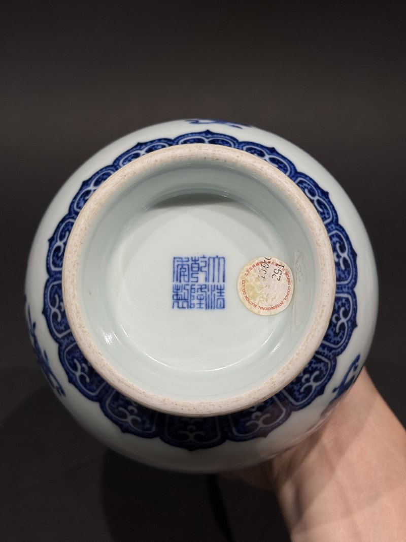 清乾隆青花折枝花卉纹蒜头瓶-多宝古瓷宝典