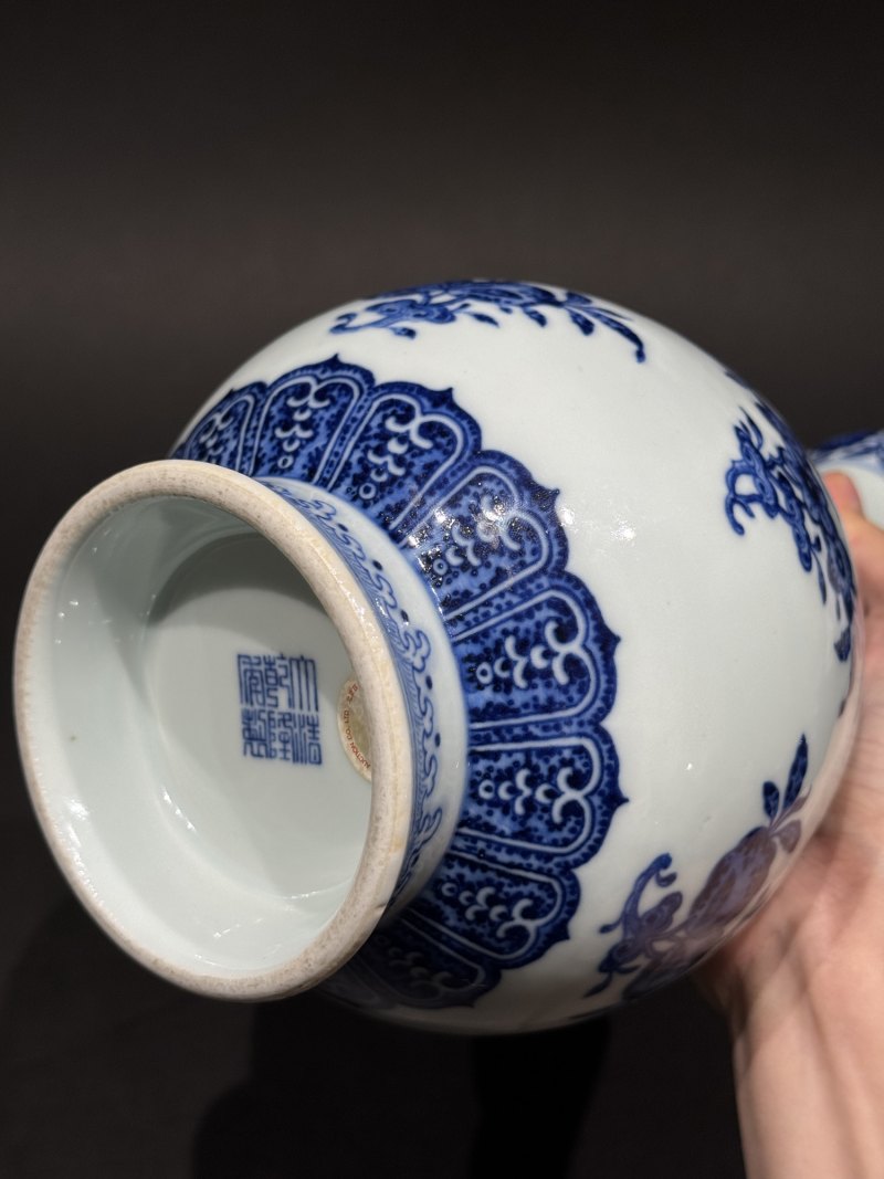 清乾隆青花折枝花卉纹蒜头瓶-多宝古瓷宝典