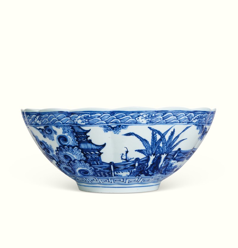 明空白期青花人物花口大碗-多宝古瓷宝典