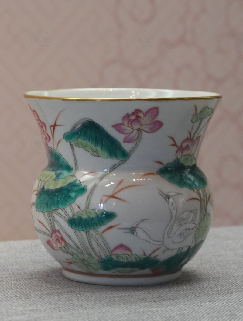 清光绪（1875-1908） 粉彩荷莲鹭鹭纹渣斗 - 图3