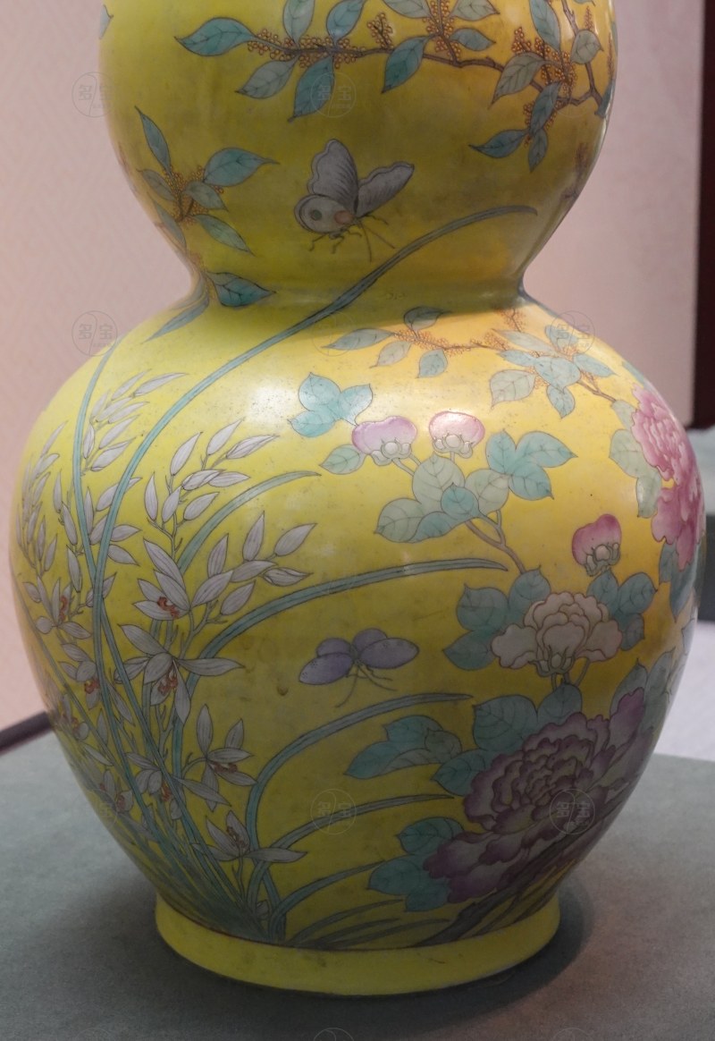 清光绪（1875-1908） 黄地粉彩花卉纹葫芦瓶 - 图6