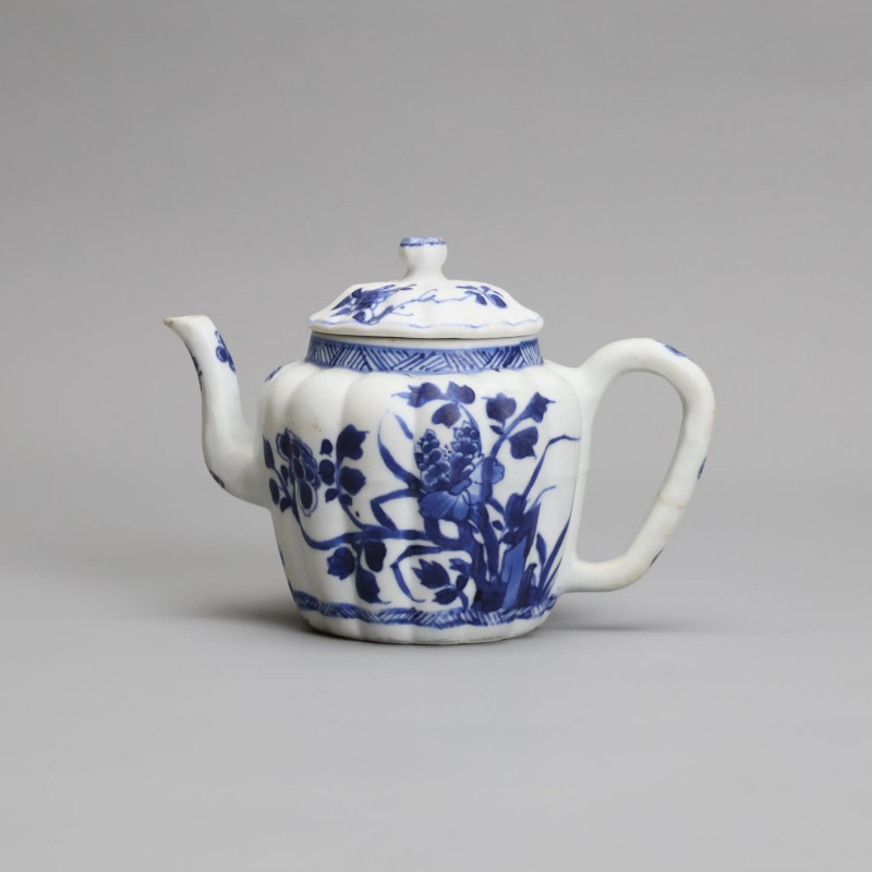 清代青花花卉纹茶壶-多宝古瓷宝典