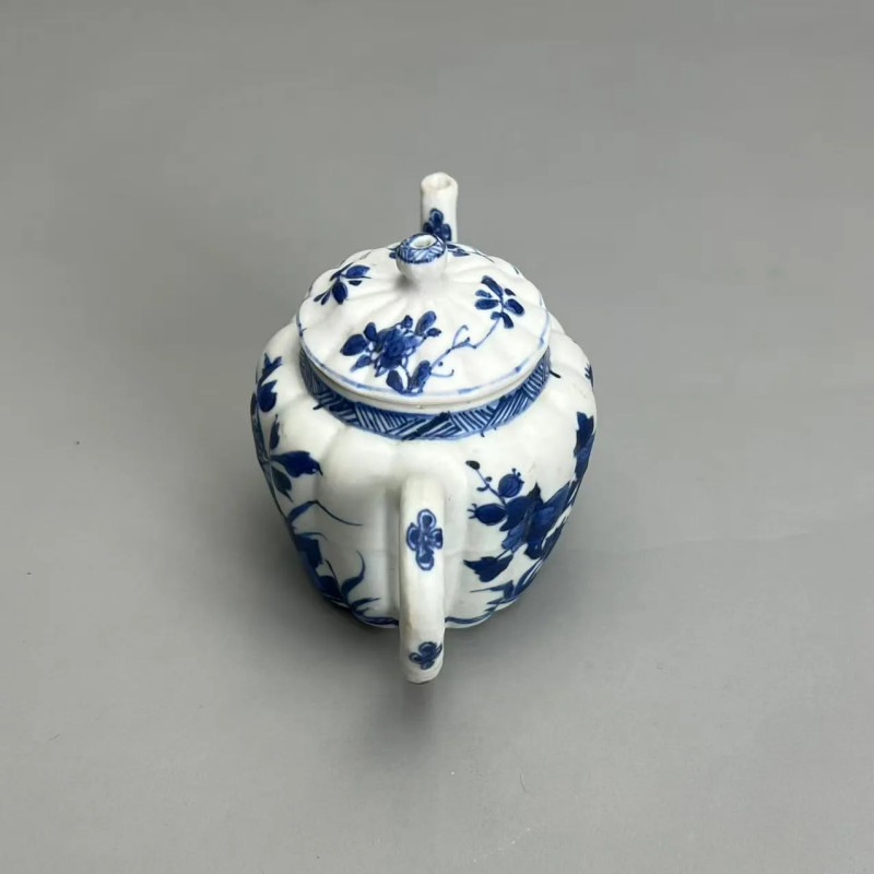 清代青花花卉纹茶壶-多宝古瓷宝典