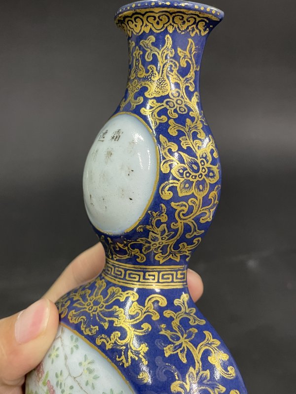 清乾隆霁蓝描金花卉御题诗文葫芦壁瓶-多宝古瓷宝典