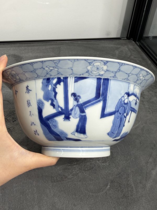清康熙青花西厢记人物故事纹折沿碗 - 图4