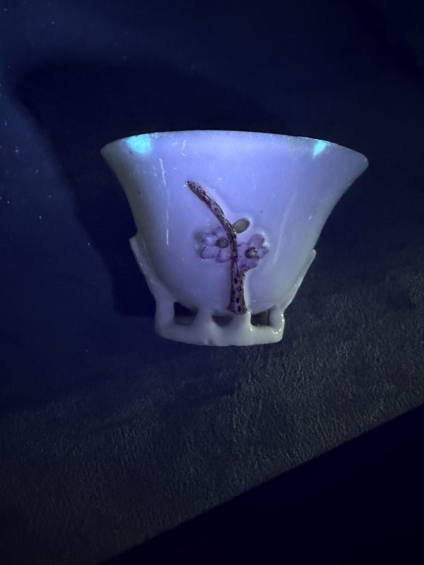 清晚期德化窑白釉加彩梅花杯 - 图10