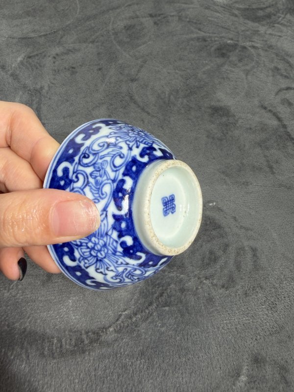 清晚期青花如意云头纹缠枝花卉纹小茶园 - 图7