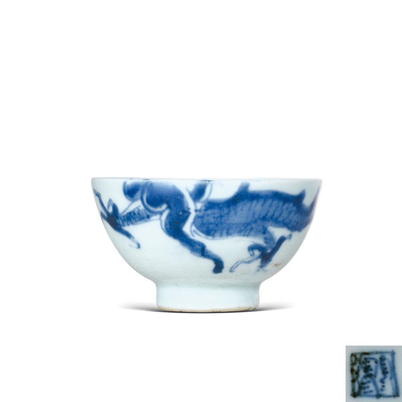 清雍正青花过墙龙纹茶园