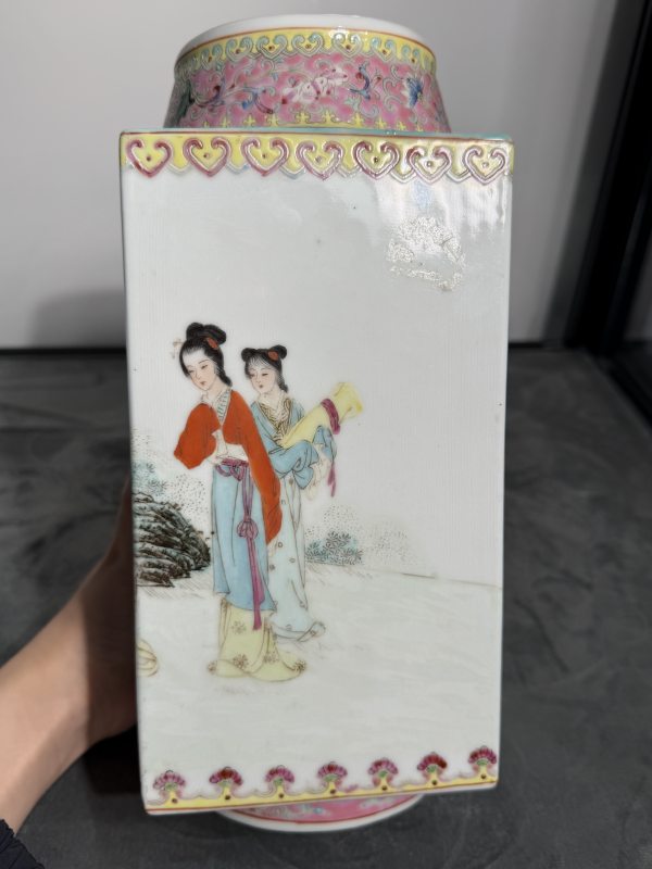 民国粉彩仕女人物故事诗文琮式瓶 - 图5