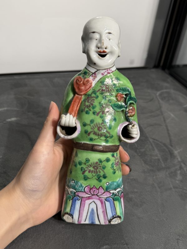清中期粉彩童子瓷塑像 - 图2