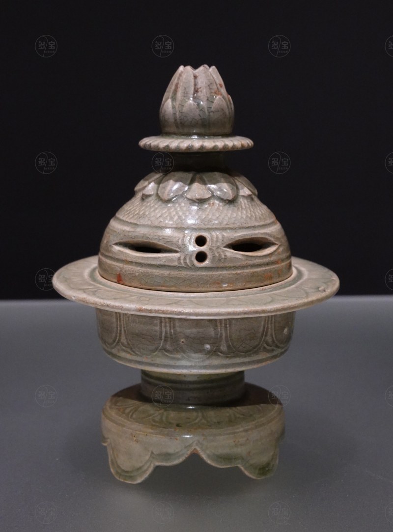 北宋（960-1127） 青釉香薰