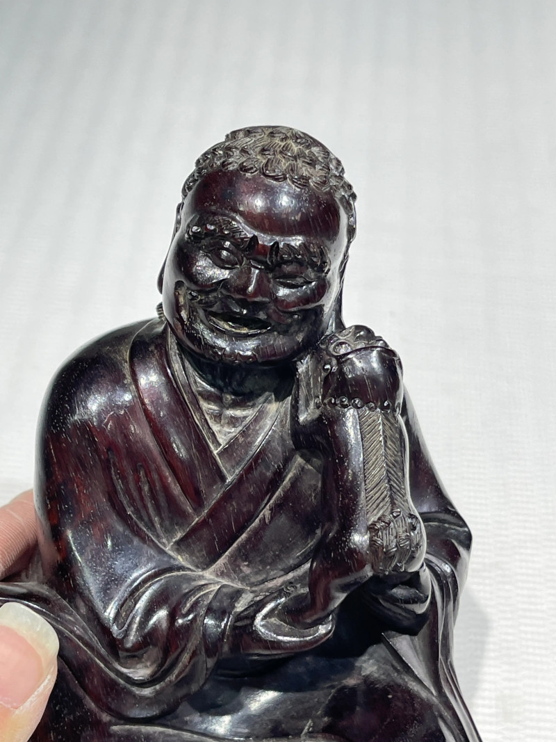 清代 紫檀木雕伏虎罗汉 - 图3