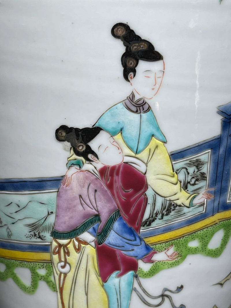 清晚期 粉彩隋炀帝观宫人跑马纹软棒槌瓶 - 图6