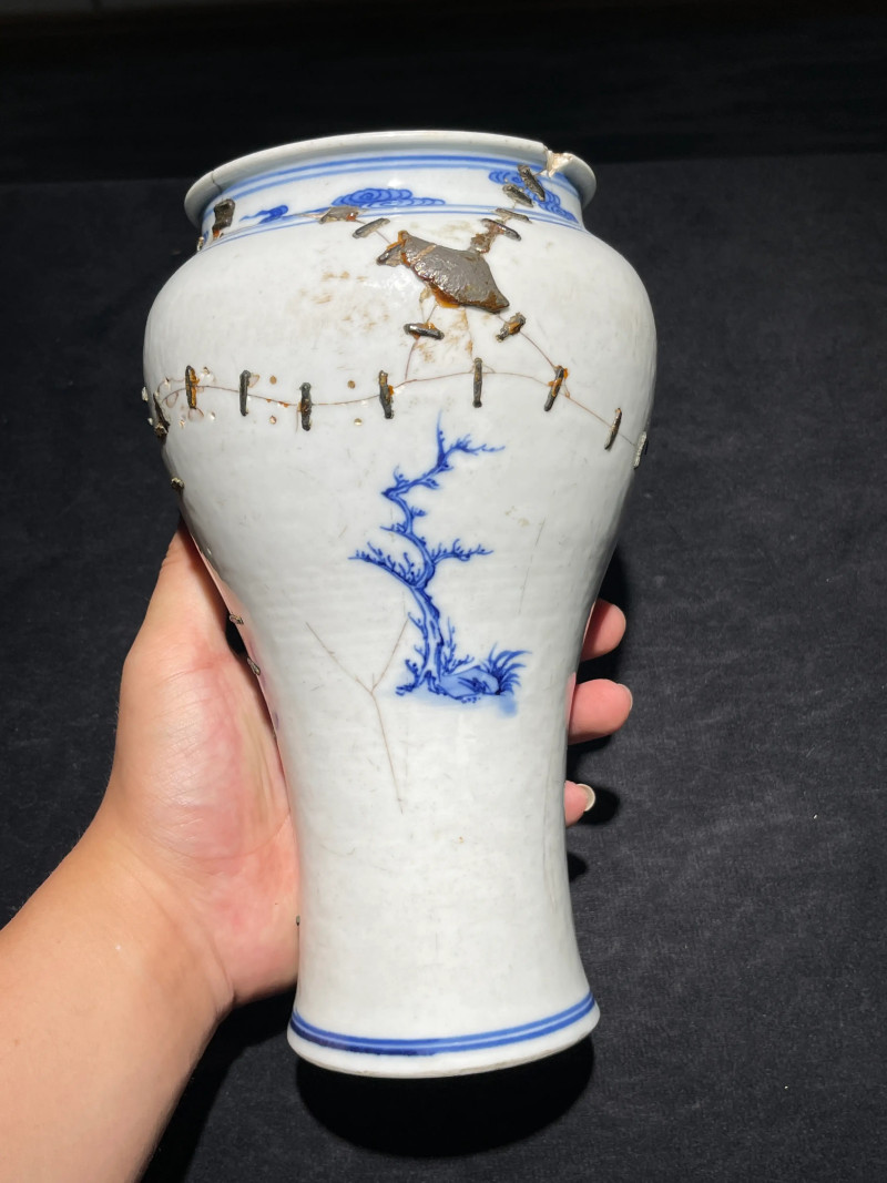 清乾隆 青花花鸟纹广口尊 - 图3
