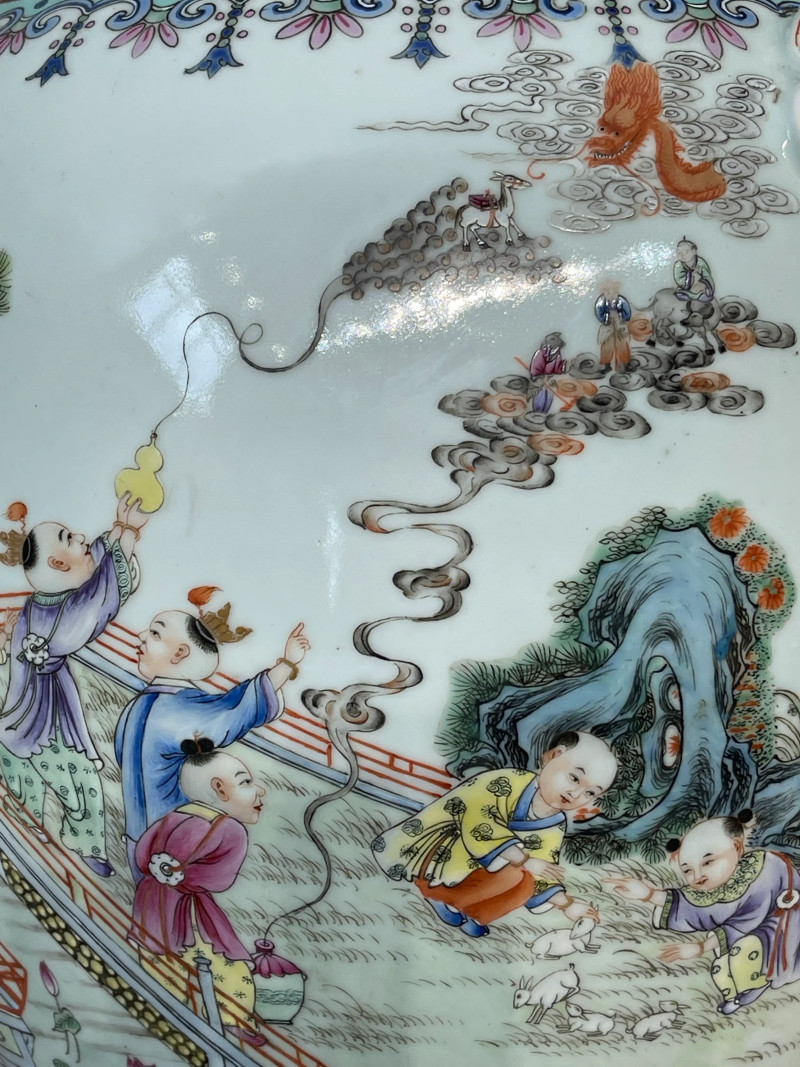 民国 粉彩婴戏纹大铺首尊 - 图7