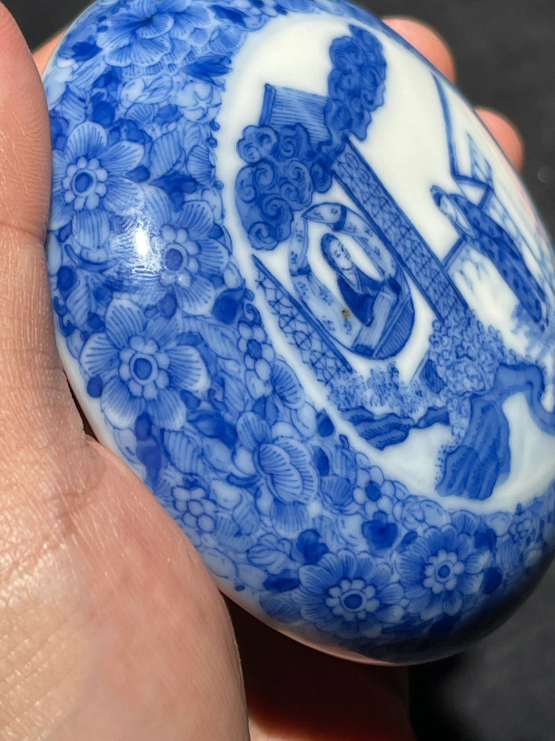 民国 青花花卉开光人物纹印盒 - 图7