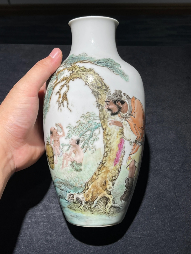 民国 粉彩驱邪降福纹莱菔瓶 - 图2