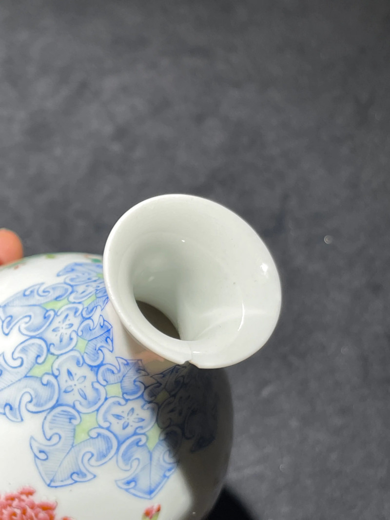 民国 珐琅彩雉鸡牡丹纹玉壶春瓶 - 图7