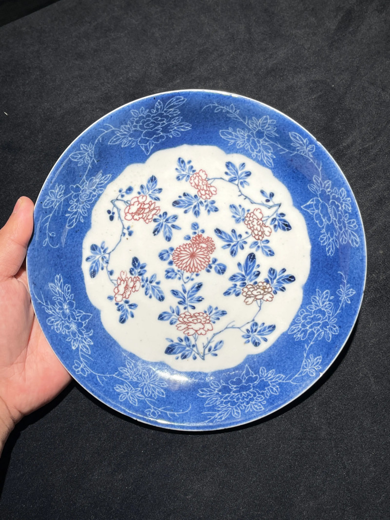 清康熙 青花釉里红花卉纹盘 - 图2