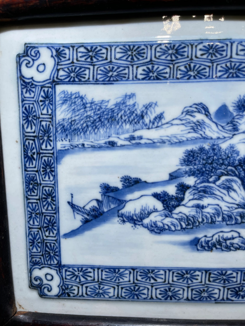 清乾隆 青花山水人物纹挂屏一对 - 图3