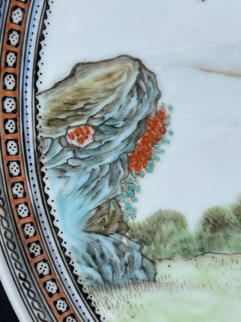 民国 王逸萍画粉彩人物纹盘 - 图6