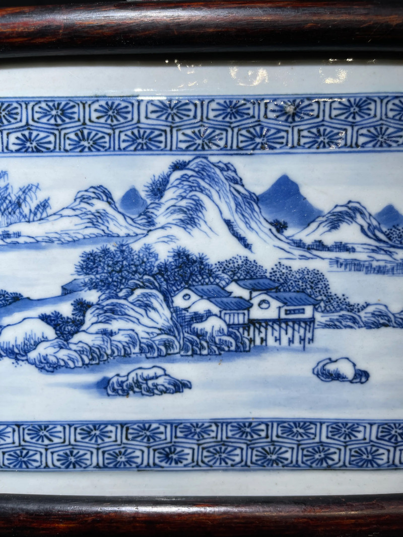 清乾隆 青花山水人物纹挂屏一对 - 图4