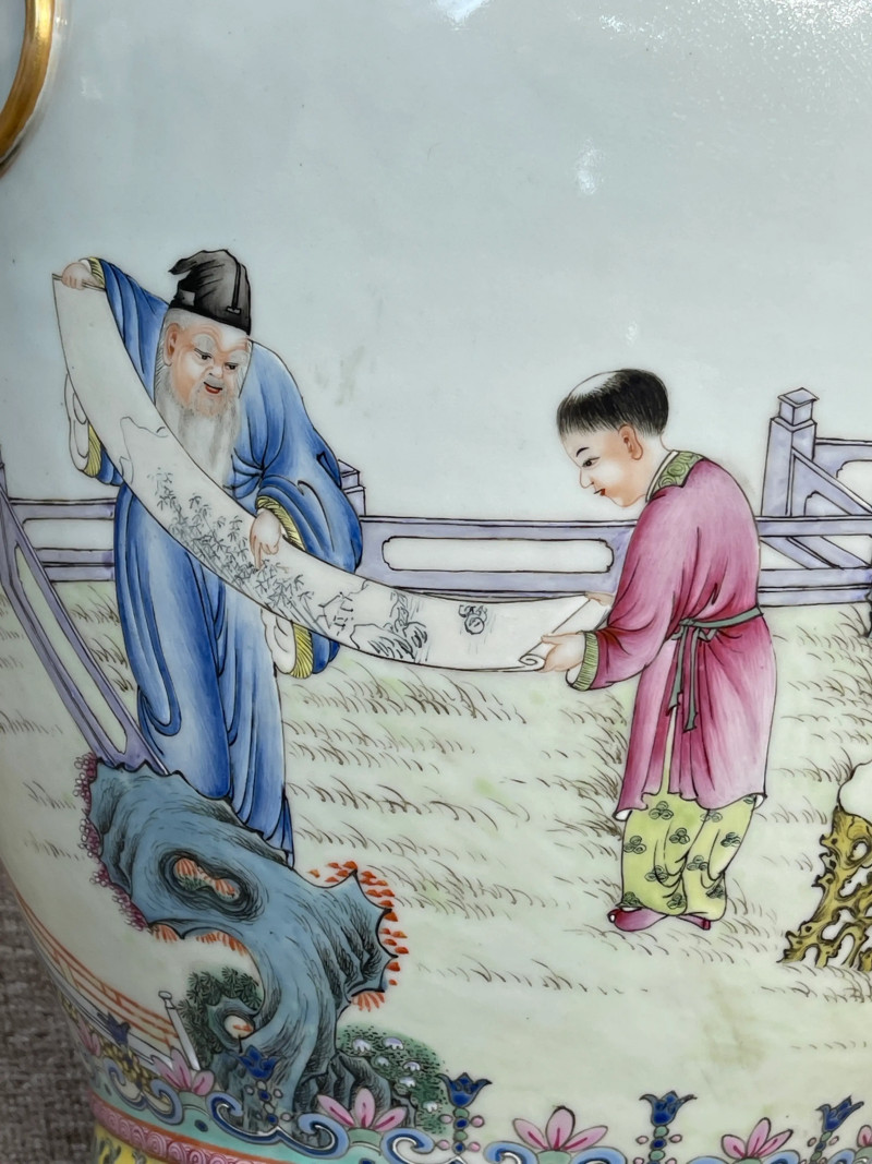 民国 粉彩婴戏纹大铺首尊 - 图10