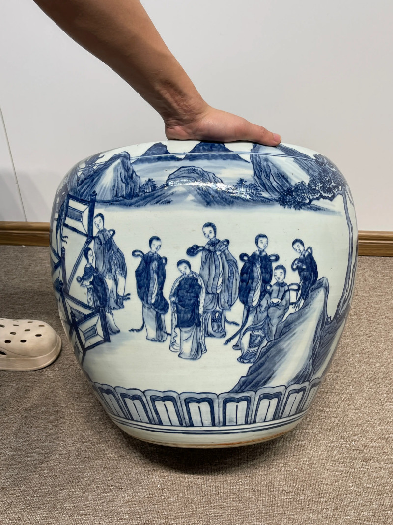 清中期 青花美人图大卷缸 - 图2
