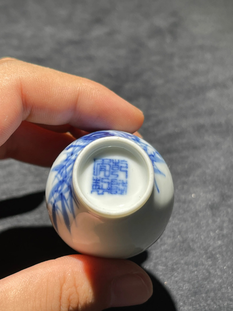 民国 王步风格青花花鸟纹小瓶 - 图6