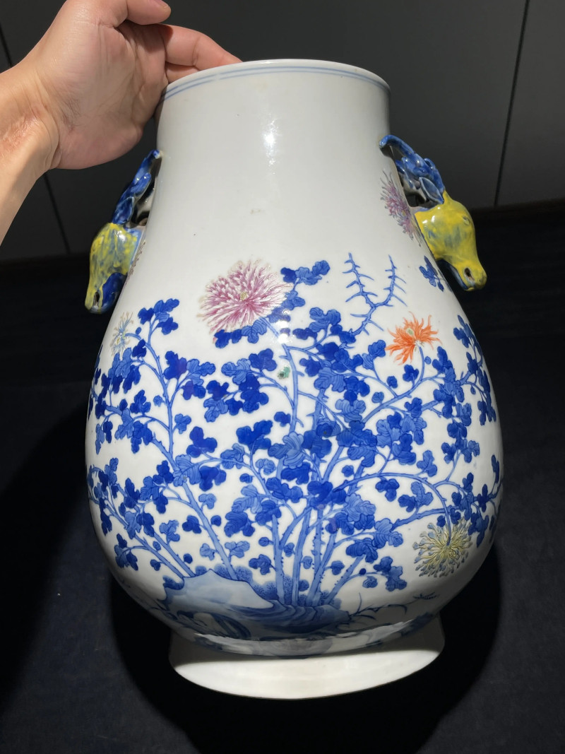 清光绪 青花粉彩花卉纹鹿头尊 - 图2