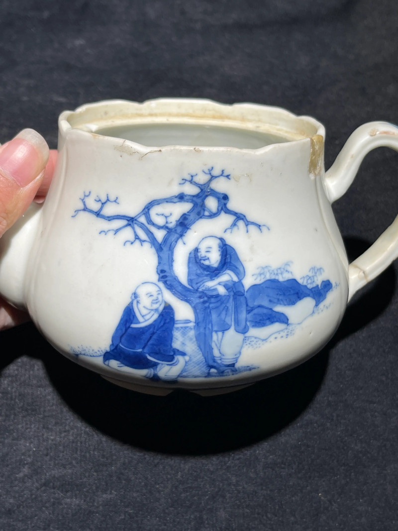 清宣统“江西瓷业公司”青花人物纹茶壶 - 图4