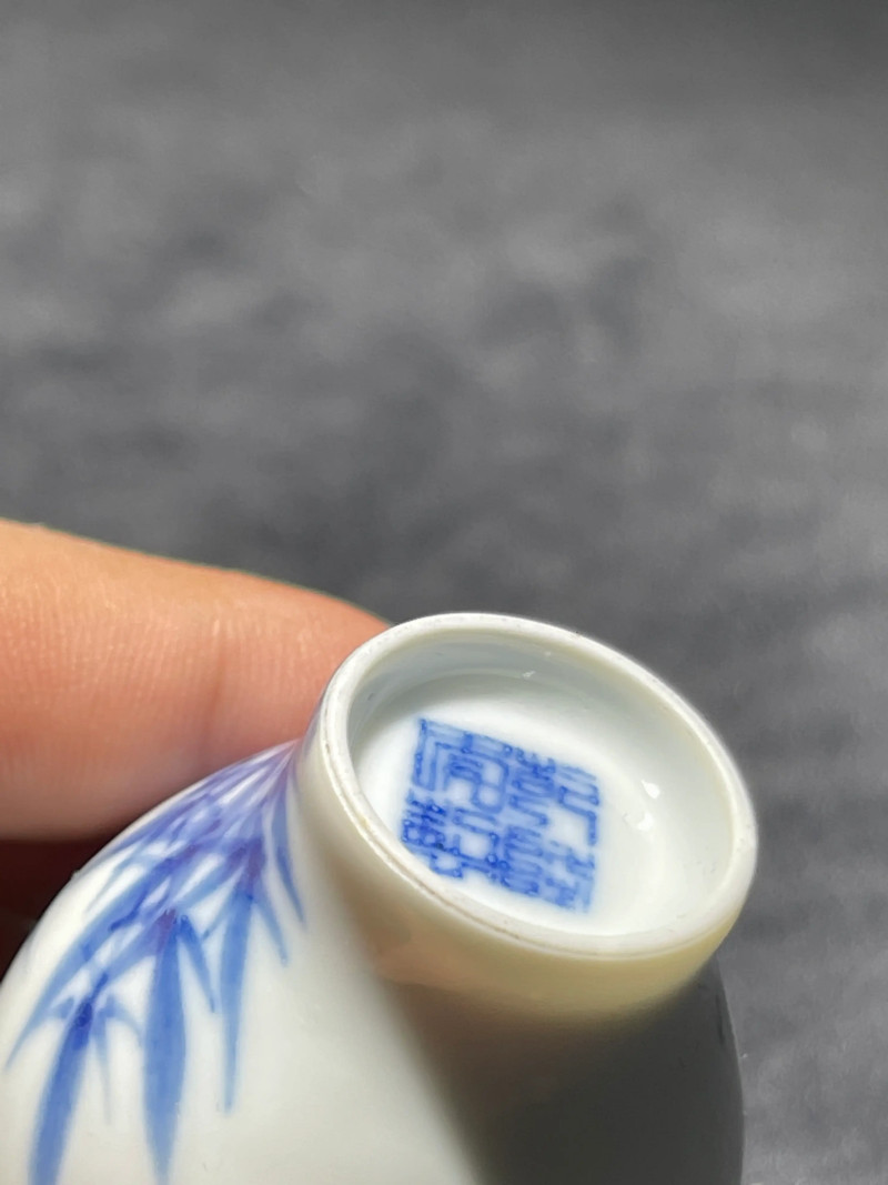 民国 王步风格青花花鸟纹小瓶 - 图7
