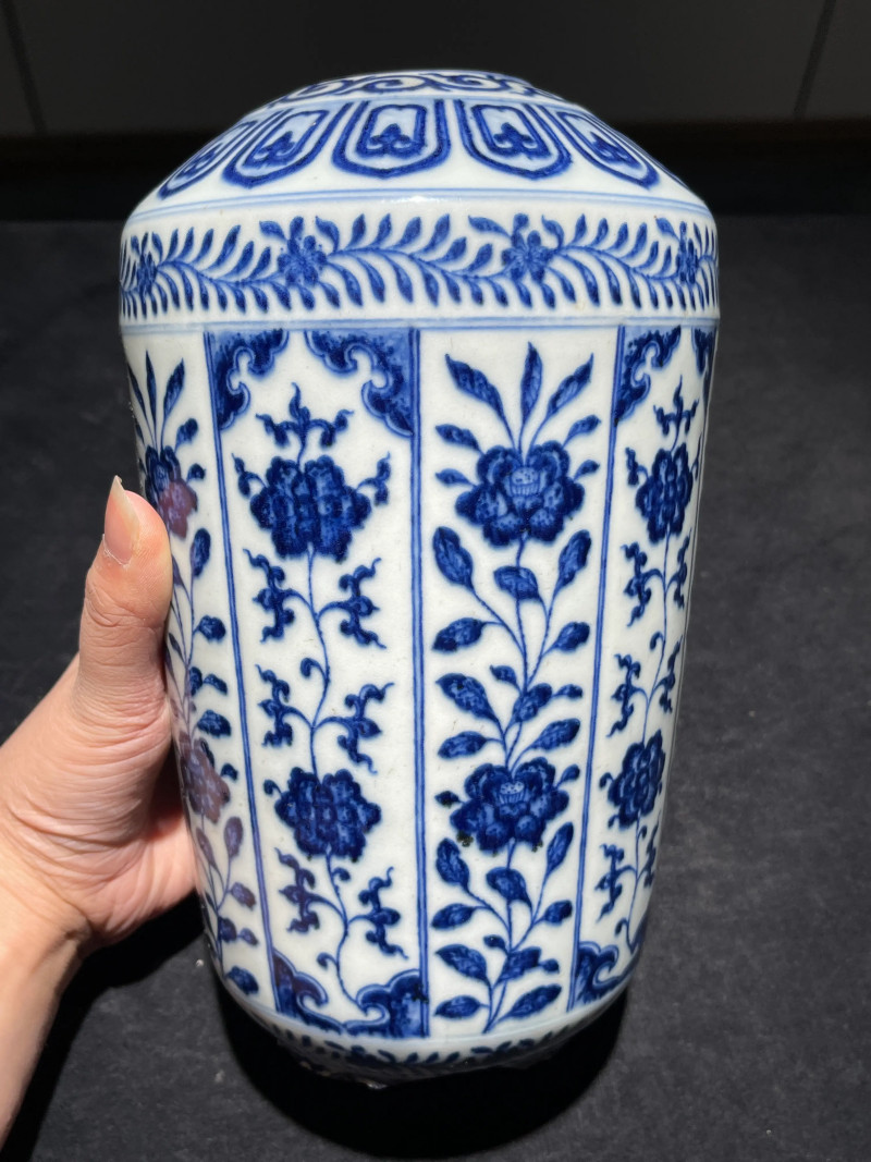 清乾隆 青花花卉纹纸槌瓶 - 图2