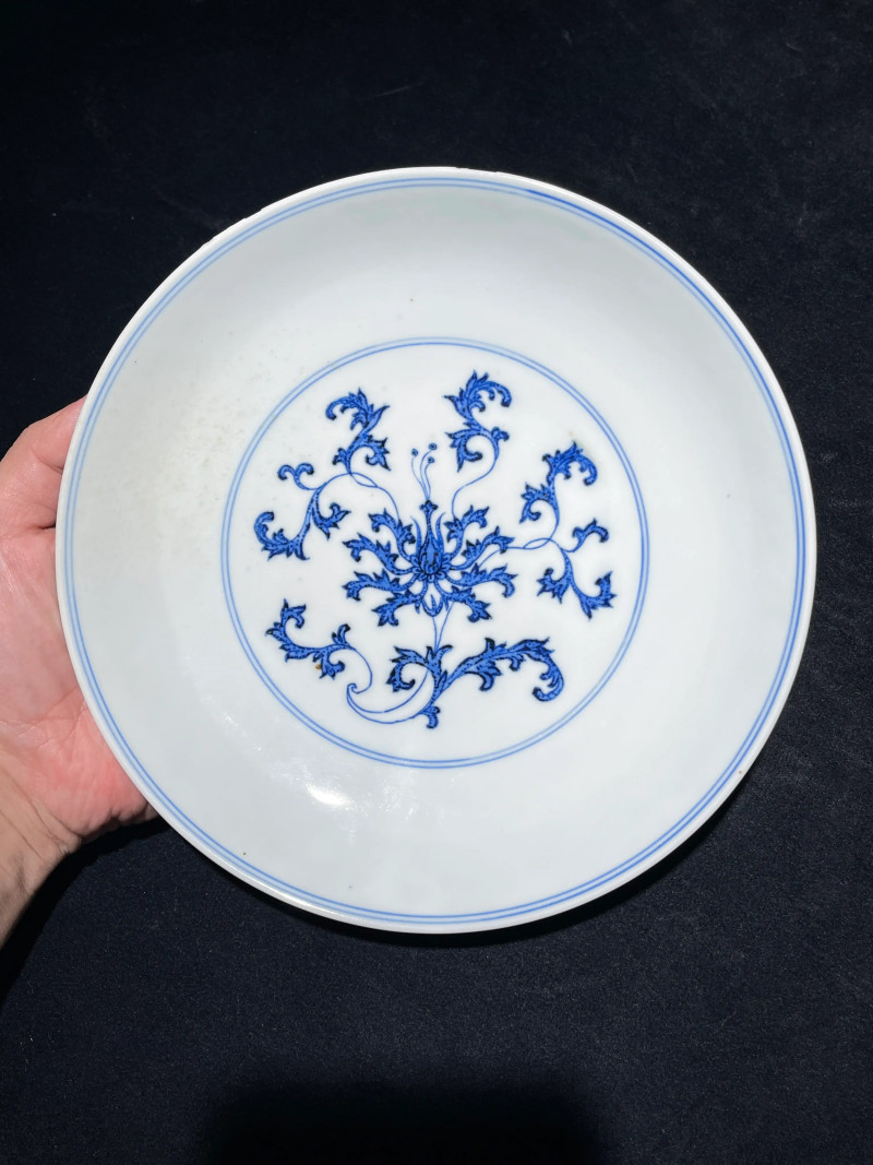 清雍正 青花巴洛克风格大盘 - 图2