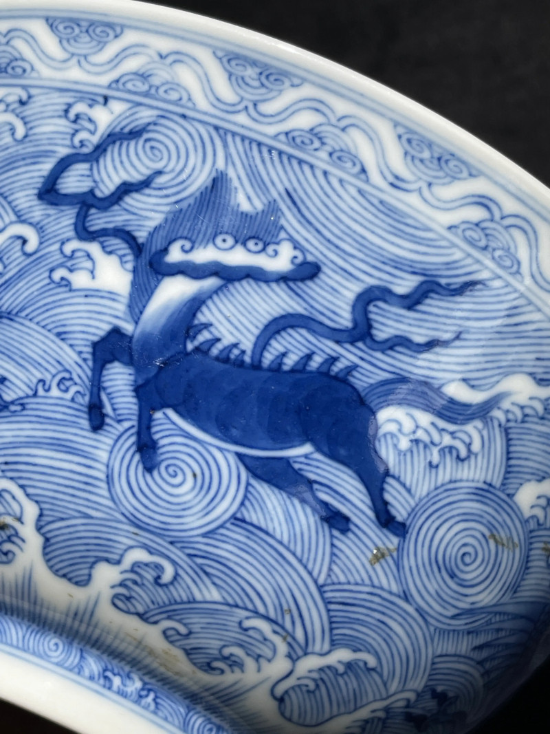 清道光 青花海八怪大碗一对 - 图7