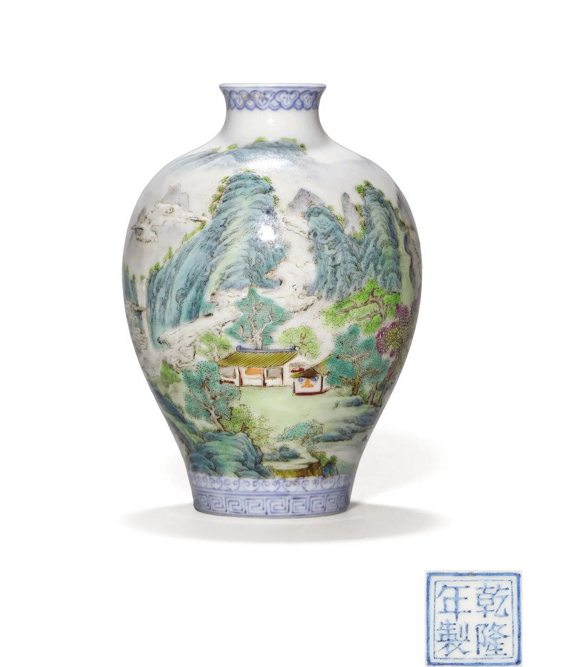 民国 粉彩山水纹梅瓶