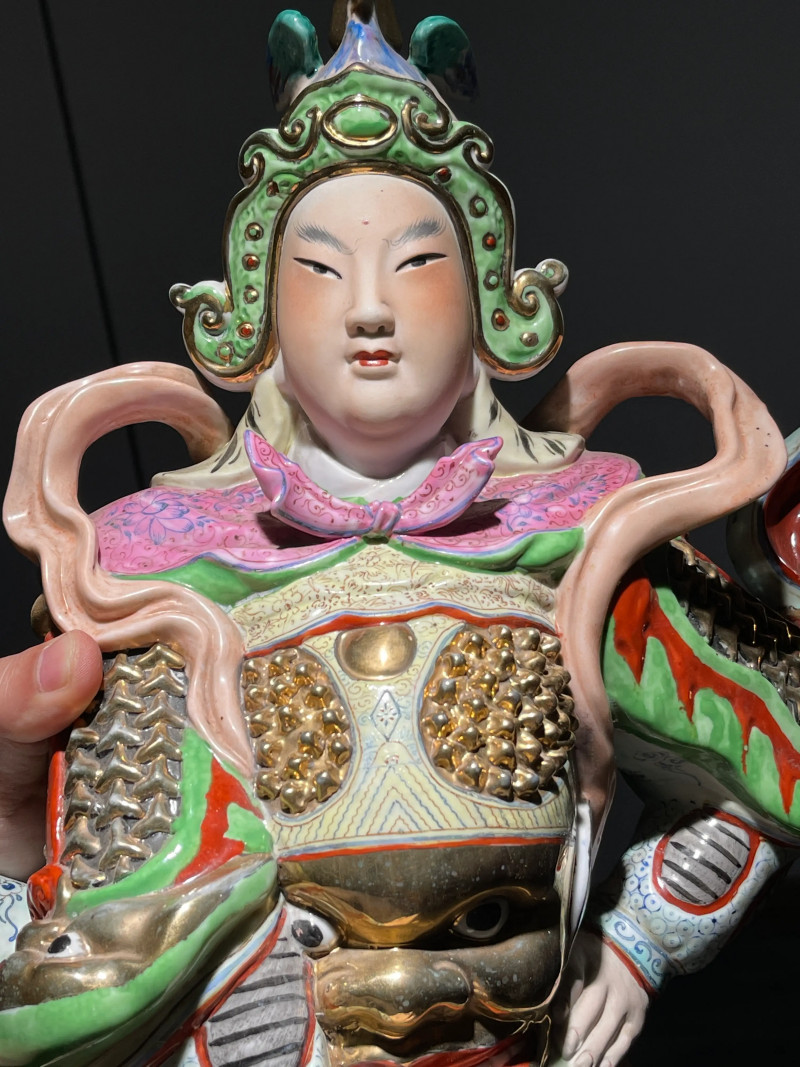 建国后 粉彩韦陀瓷塑 - 图3