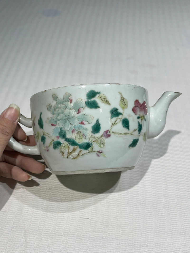 清代 粉彩茶壶一组十二件 - 图40