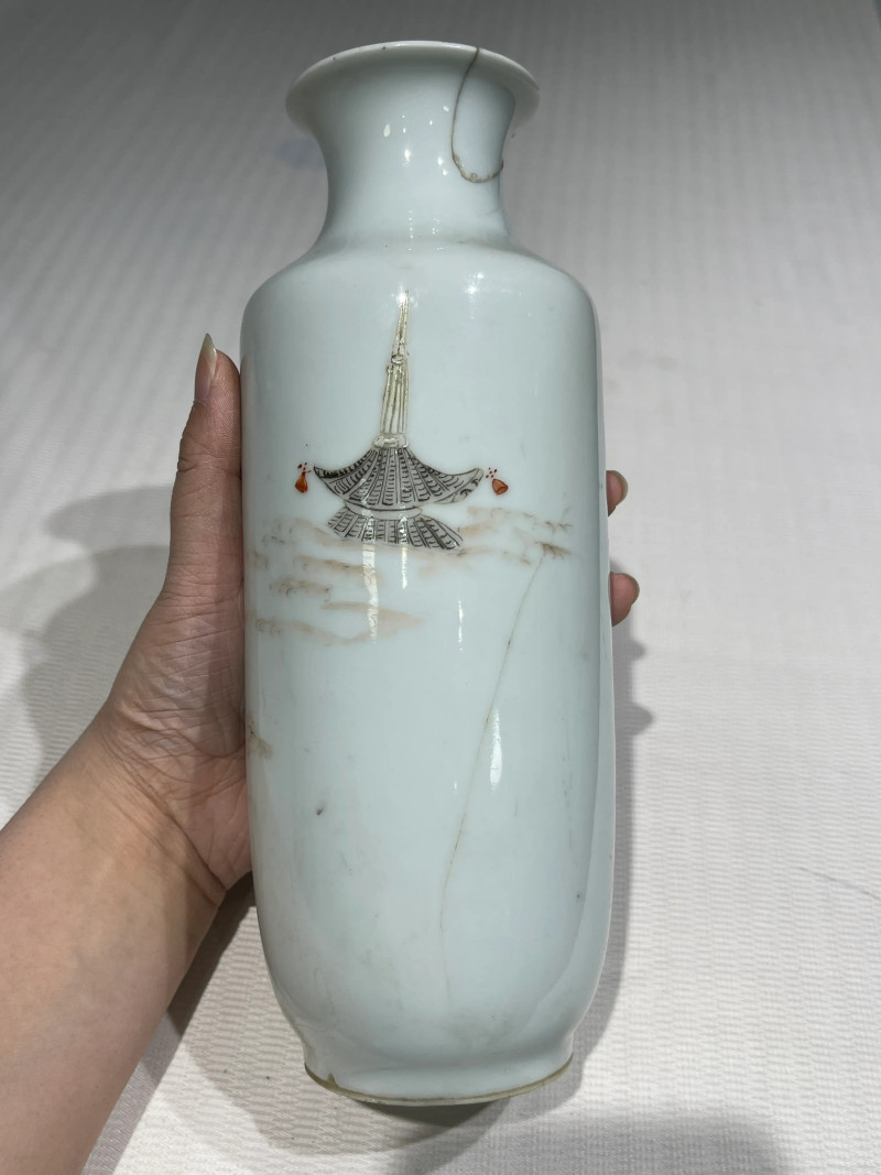 清代 粉彩人物纹瓷器一组十四件 - 图32