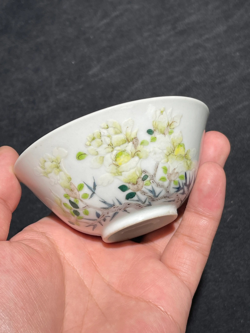 清道光 粉彩花卉纹杯 - 图2