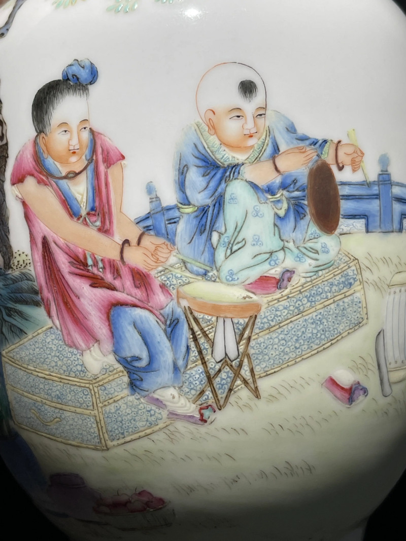 民国 粉彩婴戏纹瓶 - 图10